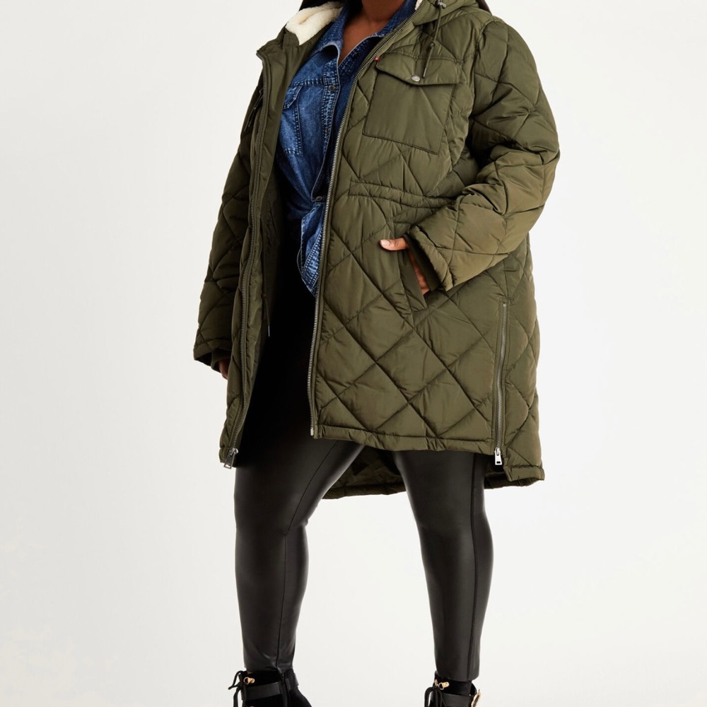 BLACK Levi’s Quilted Winter Parker